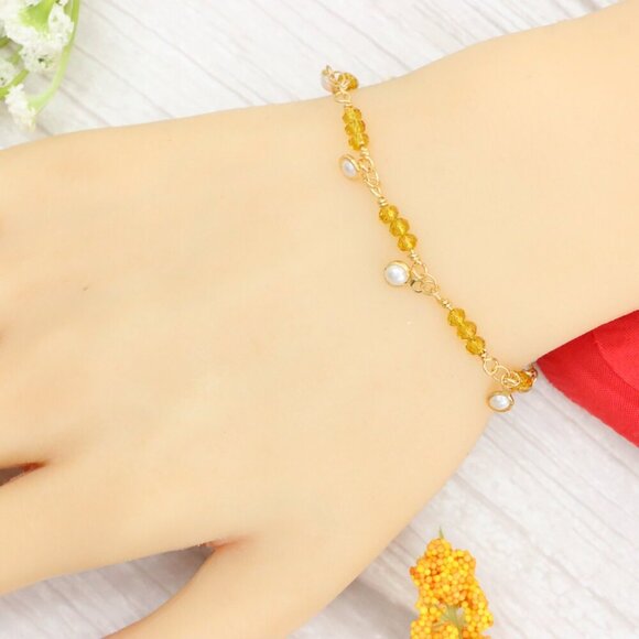 "Trendy Handmade Bracelet – A Thoughtful Gift for Girls & Women | UNVRC1467 - Picture 7 of 10